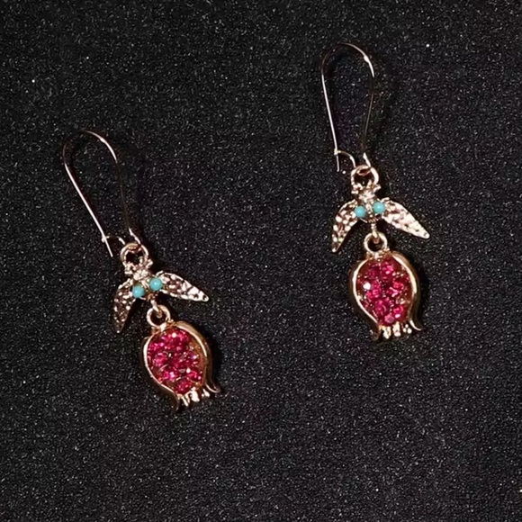 Vintage Pomegranate Red Gold Earrings - Picture 9 of 11